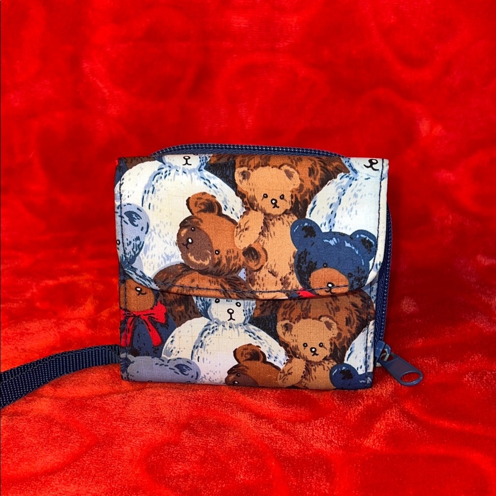 Women’s Bear Print Wallet - Blue & Brown Teddies w/ Wrist Strap